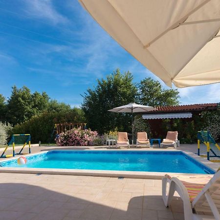 Hacienda Rosemary Villa Muntić Exteriör bild
