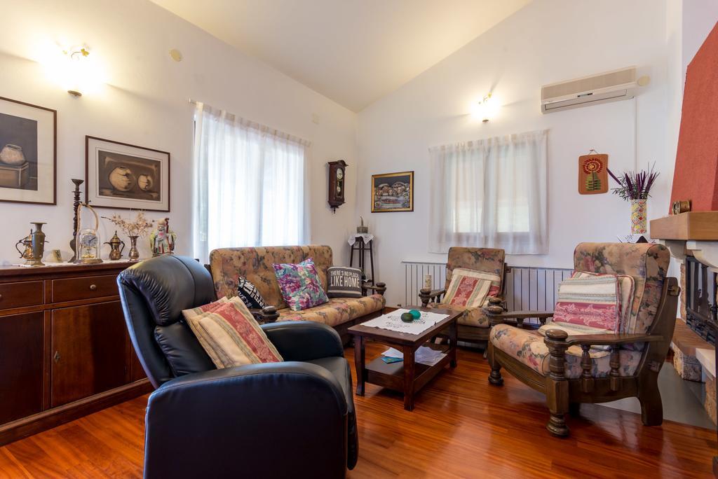 Hacienda Rosemary Villa Muntić Exteriör bild