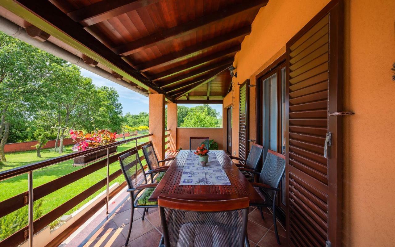Hacienda Rosemary Villa Muntić Exteriör bild