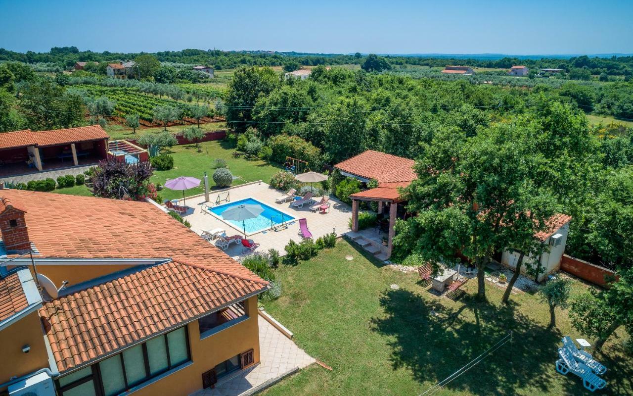 Hacienda Rosemary Villa Muntić Exteriör bild