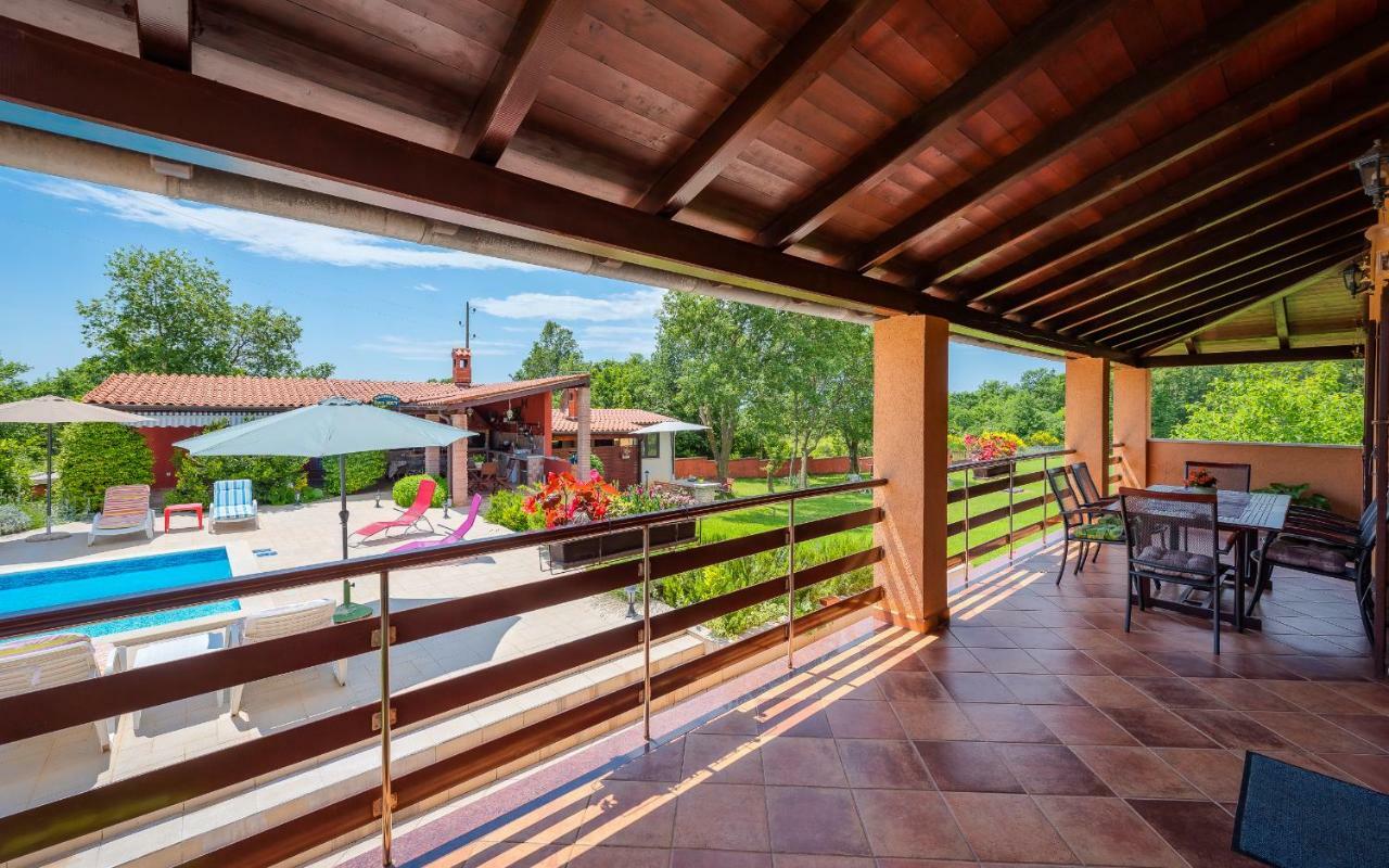 Hacienda Rosemary Villa Muntić Exteriör bild