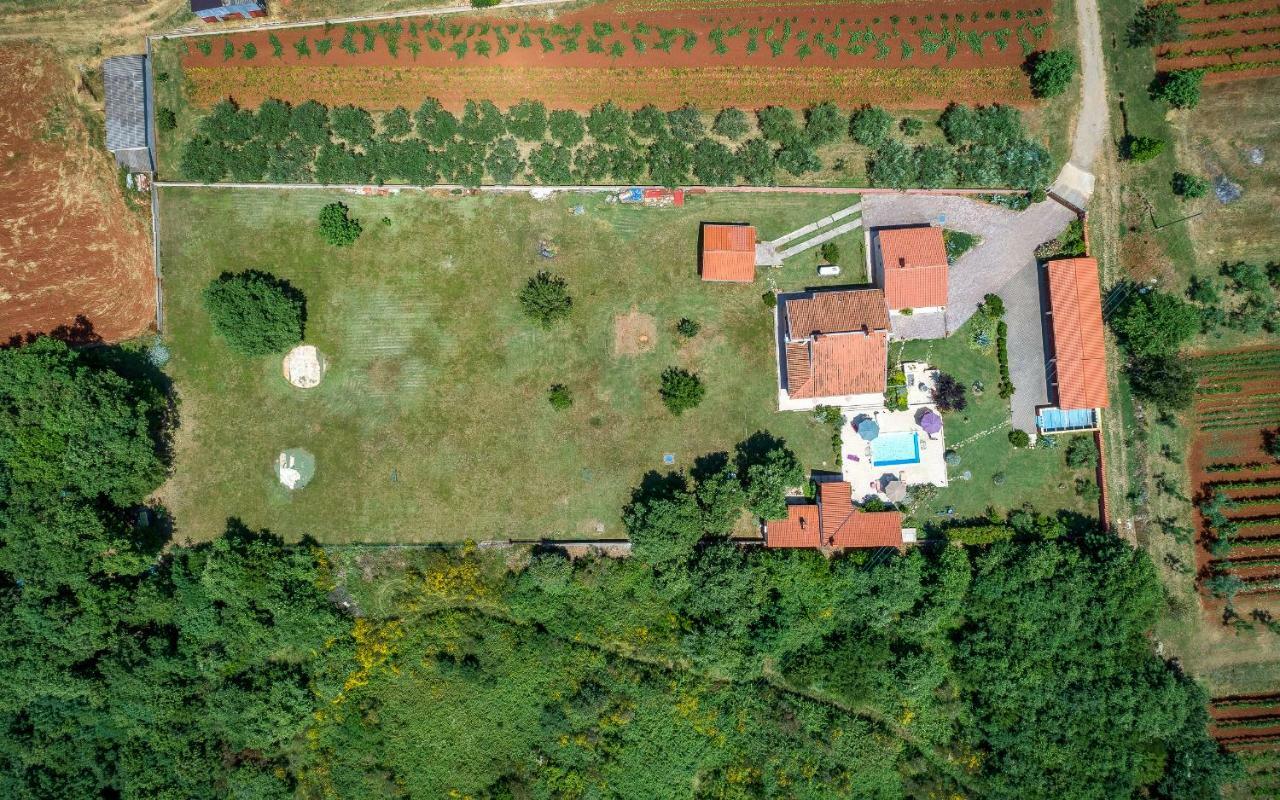 Hacienda Rosemary Villa Muntić Exteriör bild