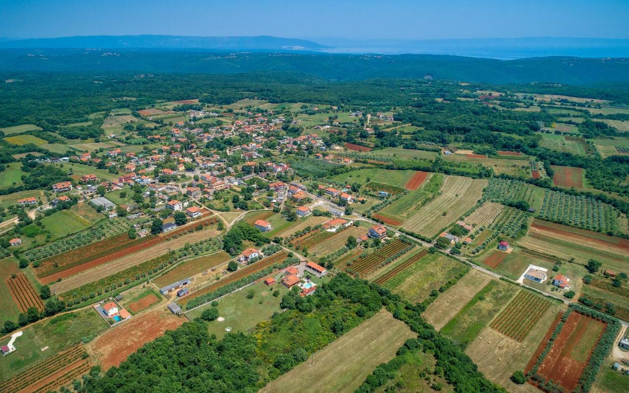 Hacienda Rosemary Villa Muntić Exteriör bild
